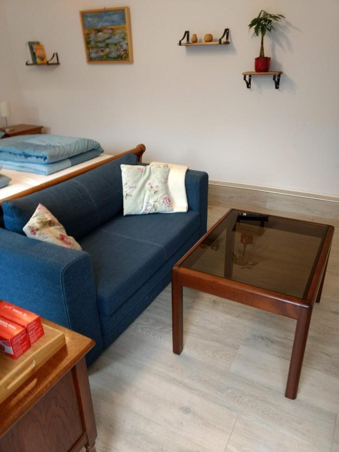 Ruhiges, Gemuetliches Zimmer Mit Bad Fuer 2 Personen, Mit Gartenterasse 뤼베크 외부 사진